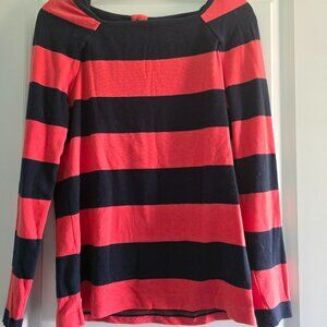 Vineyard Vines ladies casual top